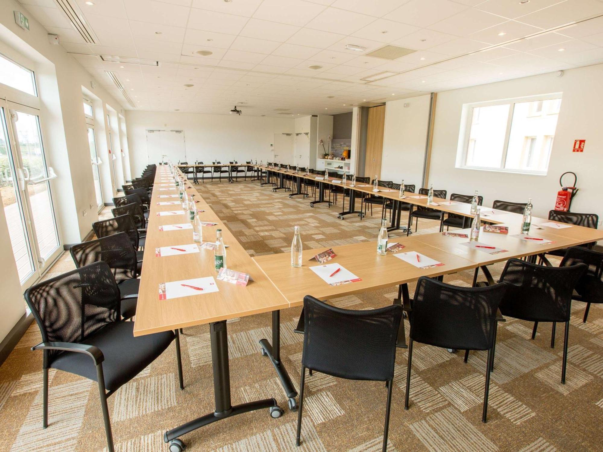 Ibis La Glacerie 3*