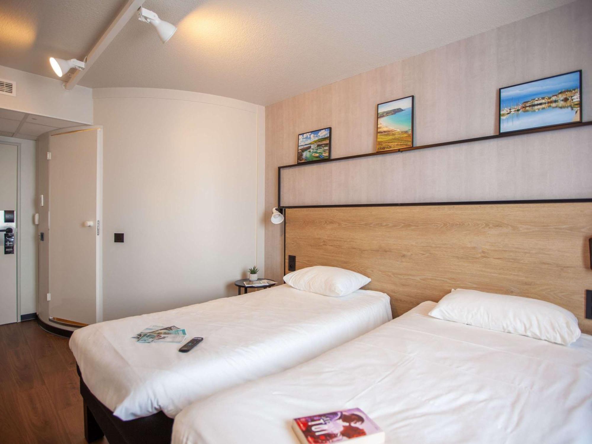 Ibis La Glacerie Hotel 3*