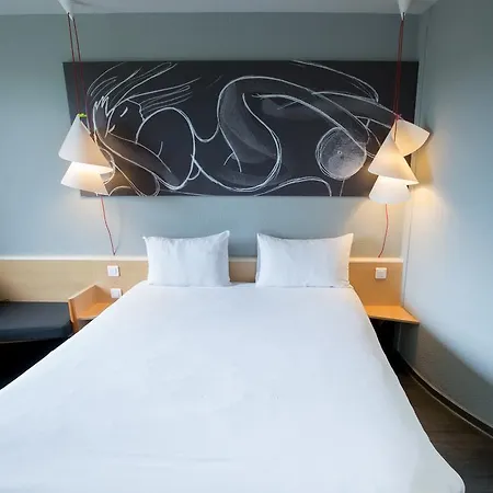 Ibis Cherbourg La Glacerie Exterior photo